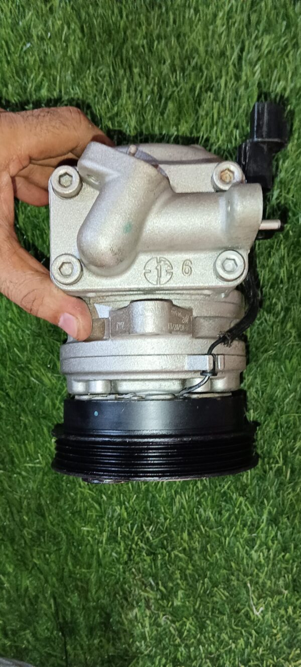Hyundai i10 era ac compressor - Image 2
