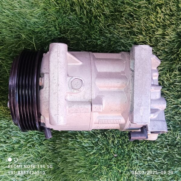 Jeep compass AC compressor - Image 4