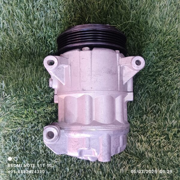 Jeep compass AC compressor - Image 2