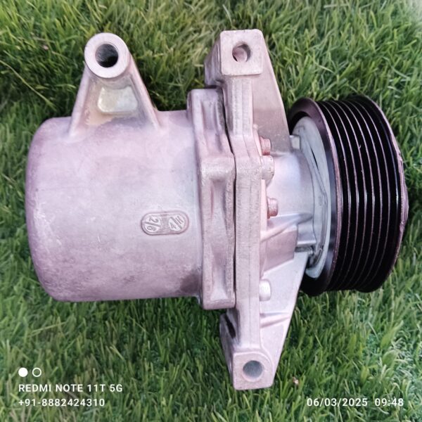 Nissan Micra AC compressor - Image 3