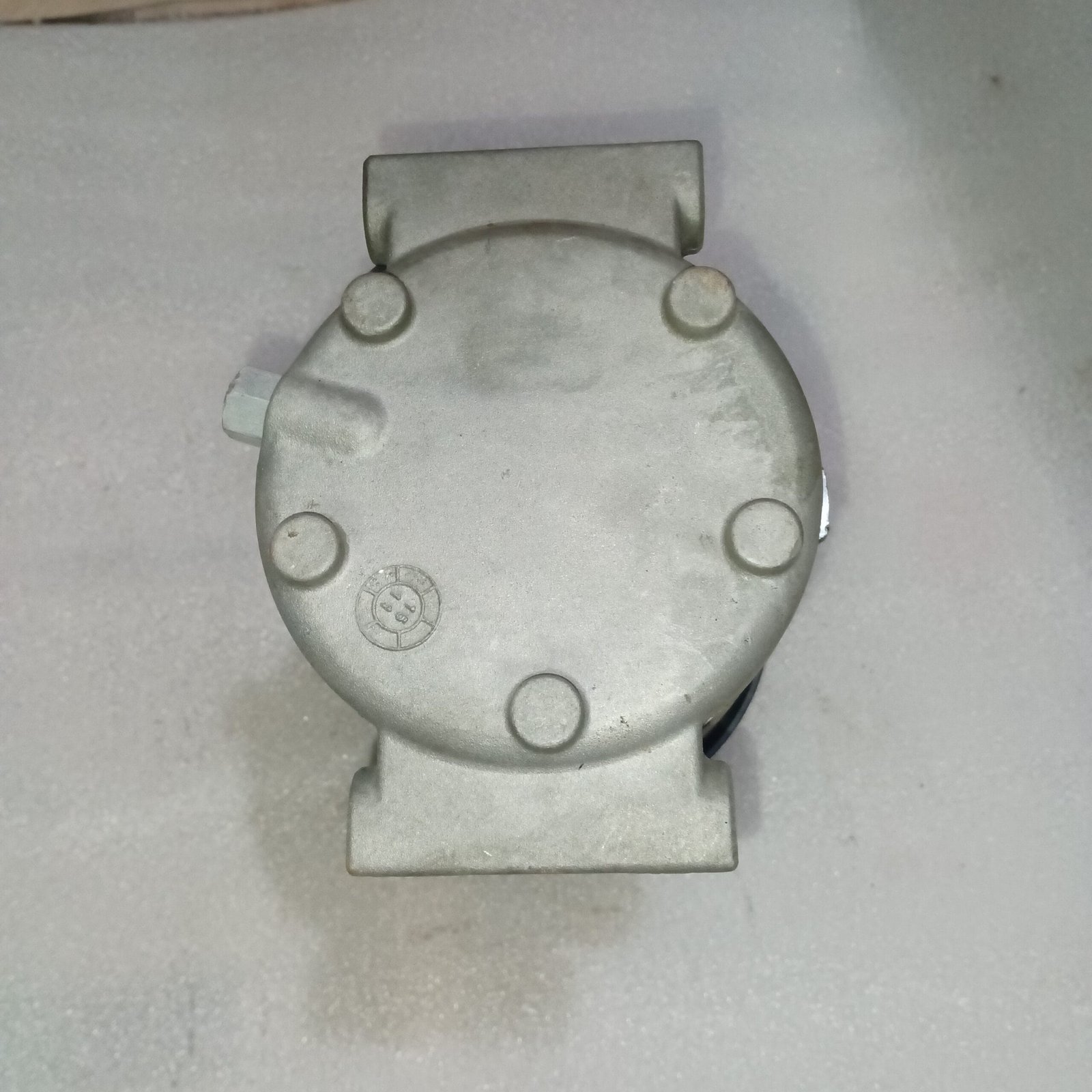 Chevrolet sail 2016 petrol ac compressor used – tested working unit 4 Chevrolet sail 2016 petrol ac compressor used – tested working unit - image 4